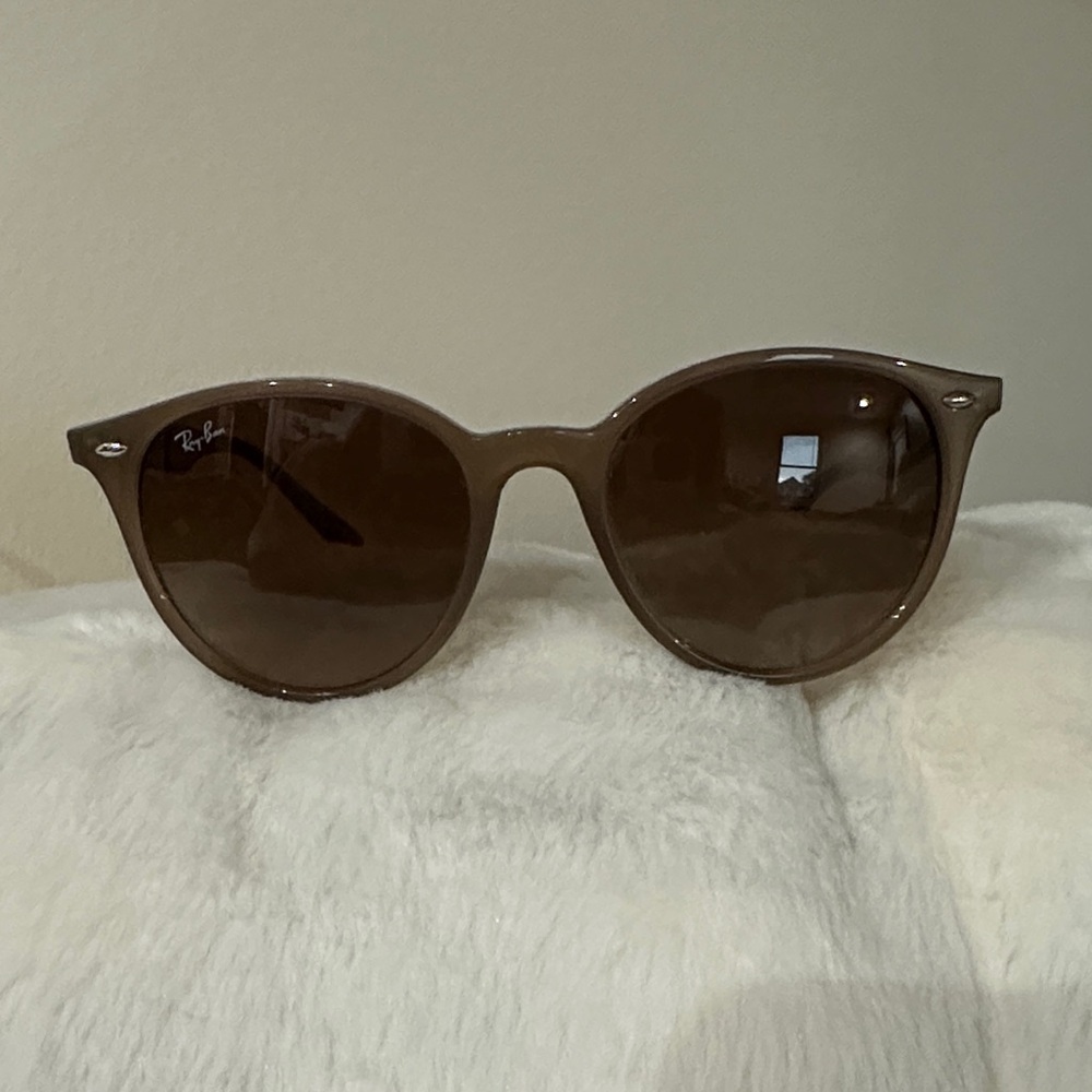 Ray-Ban Brown Sunglasses